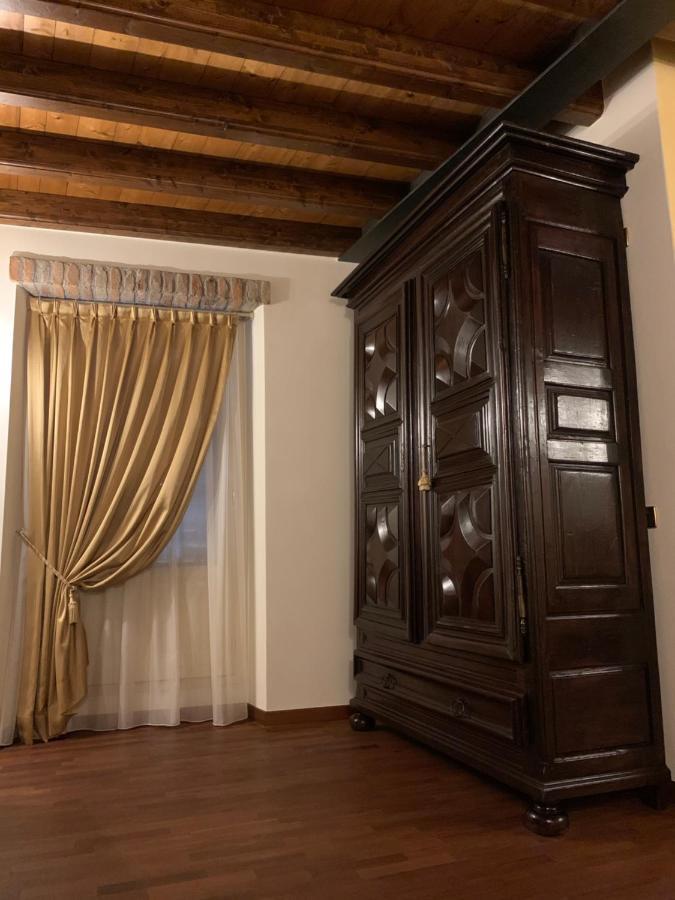 Quinta Quadra Hotel Chiari Kültér fotó