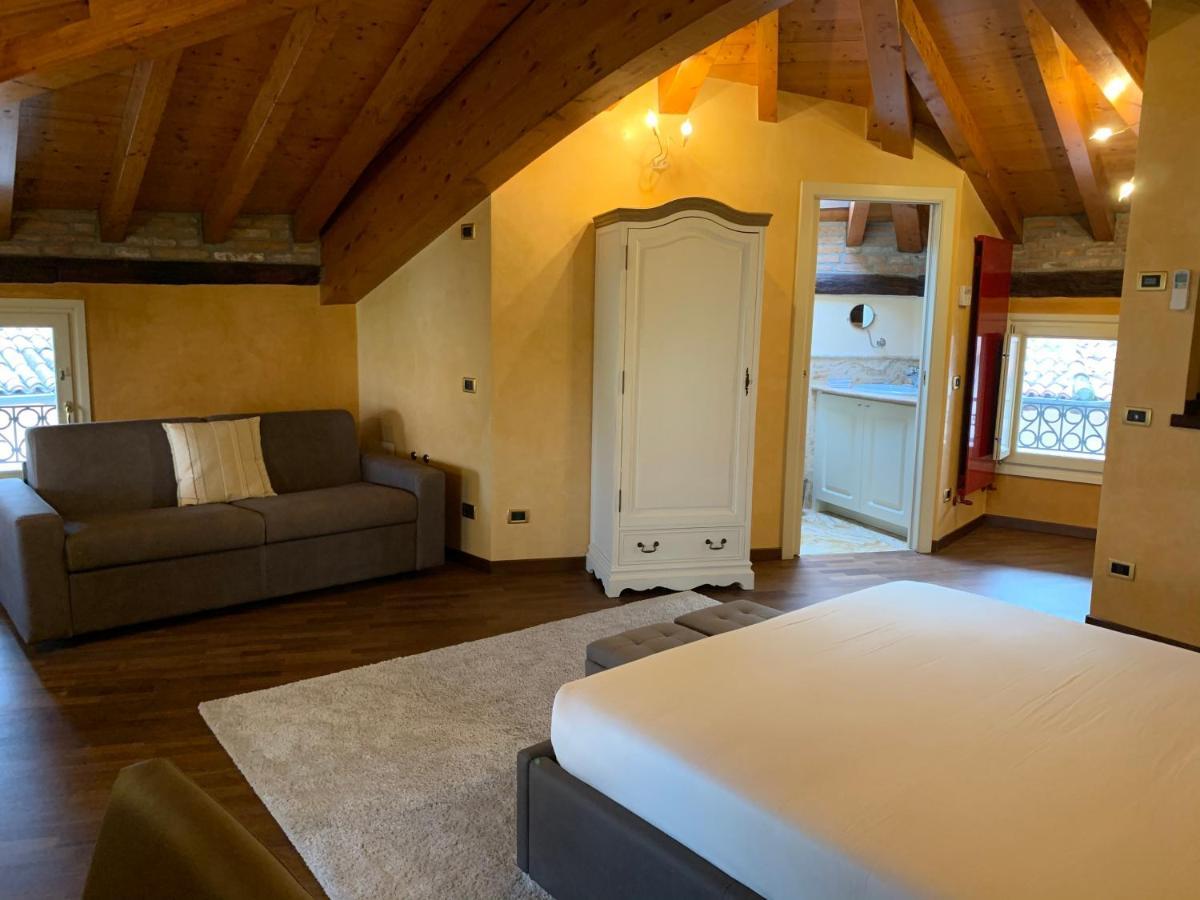 Quinta Quadra Hotel Chiari Kültér fotó