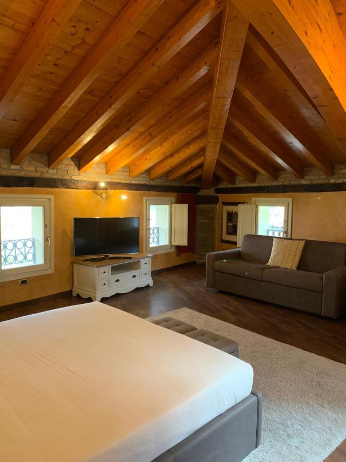 Quinta Quadra Hotel Chiari Kültér fotó